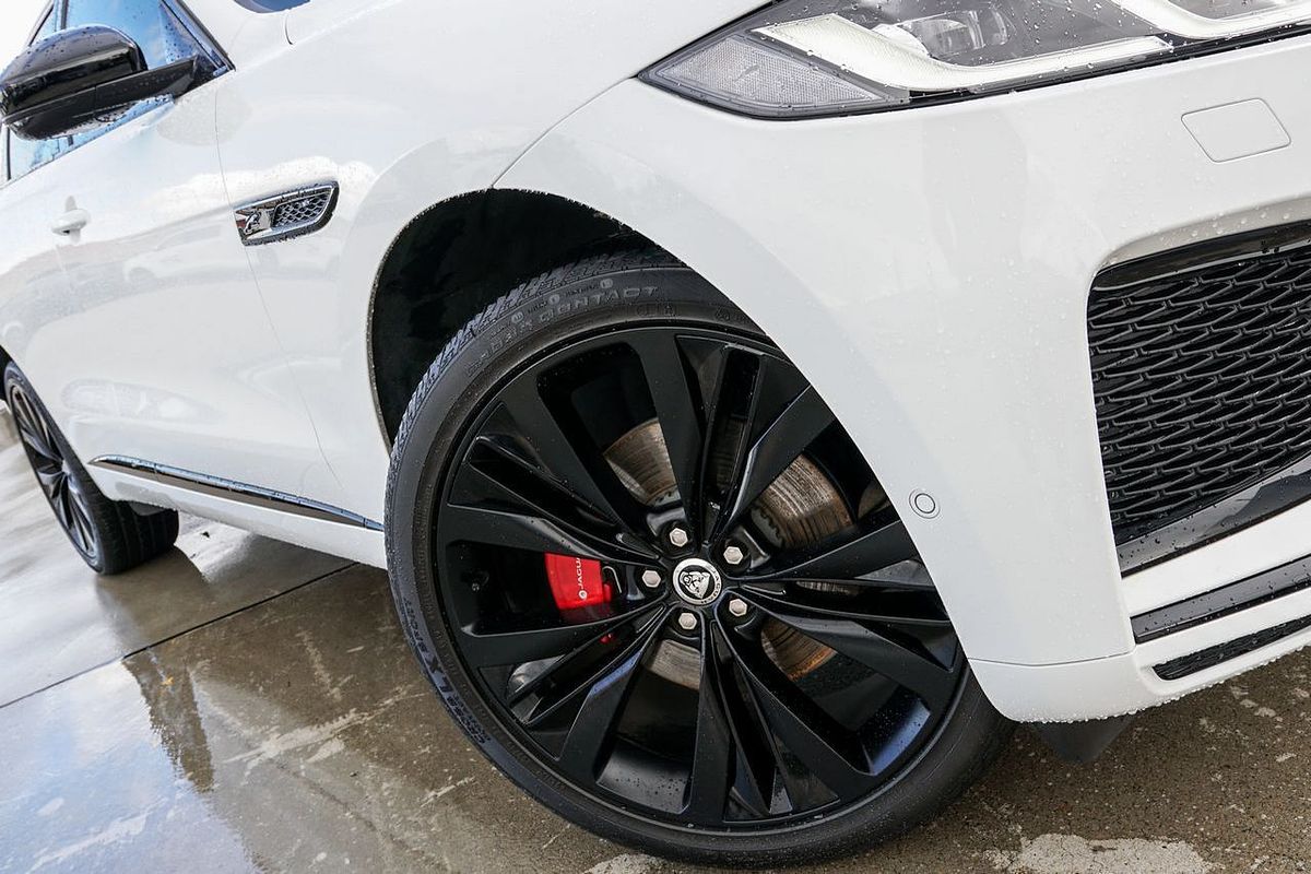 2024 Jaguar F-PACE P250 R-Dynamic SE X761