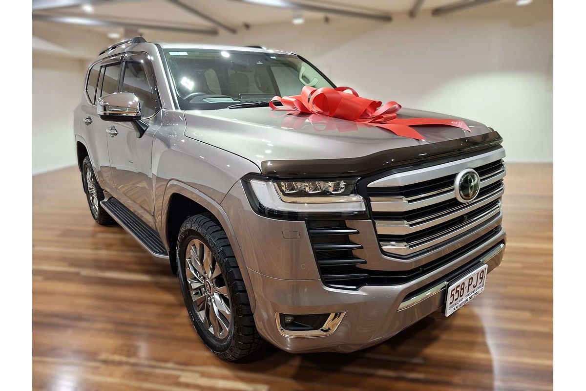 2023 Toyota Landcruiser Sahara ZX FJA300R