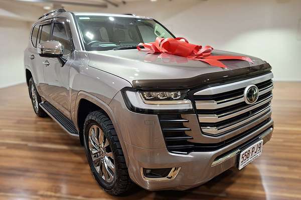 2023 Toyota Landcruiser Sahara ZX FJA300R