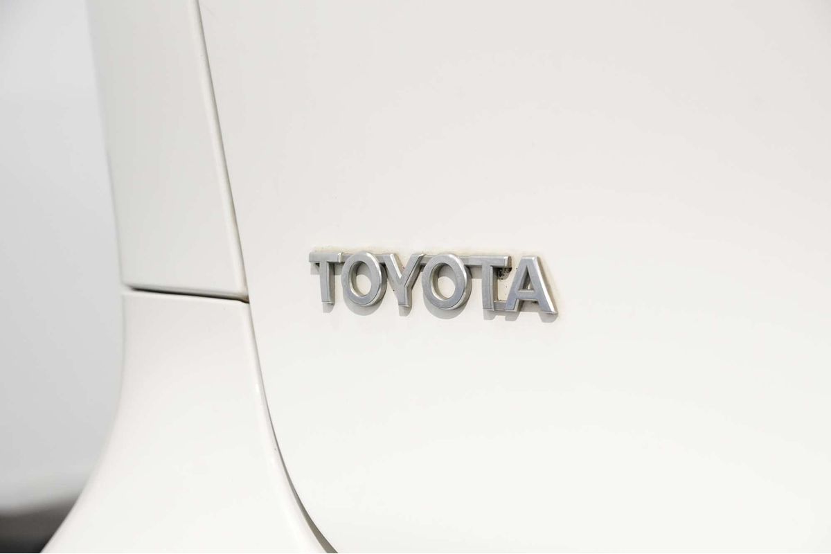 2012 Toyota Tarago GLi ACR50R