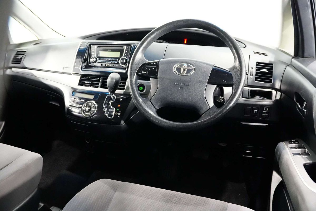 2012 Toyota Tarago GLi ACR50R