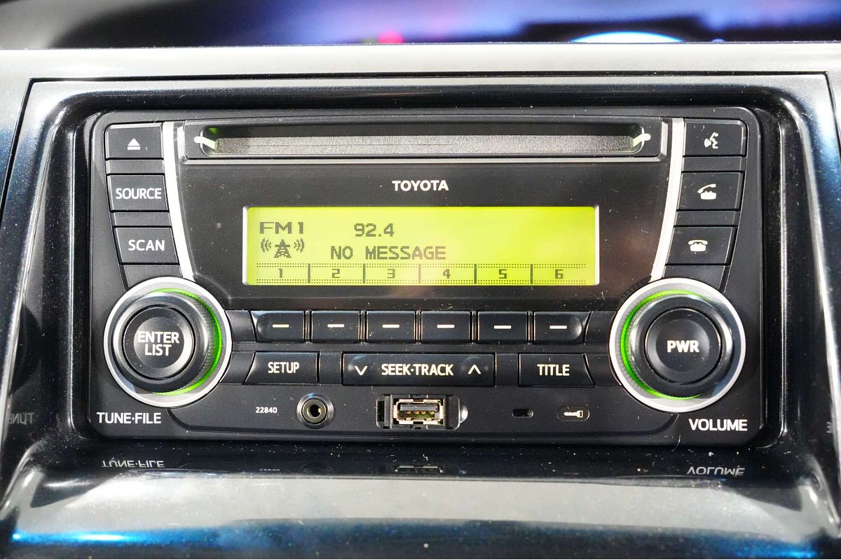 2012 Toyota Tarago GLi ACR50R