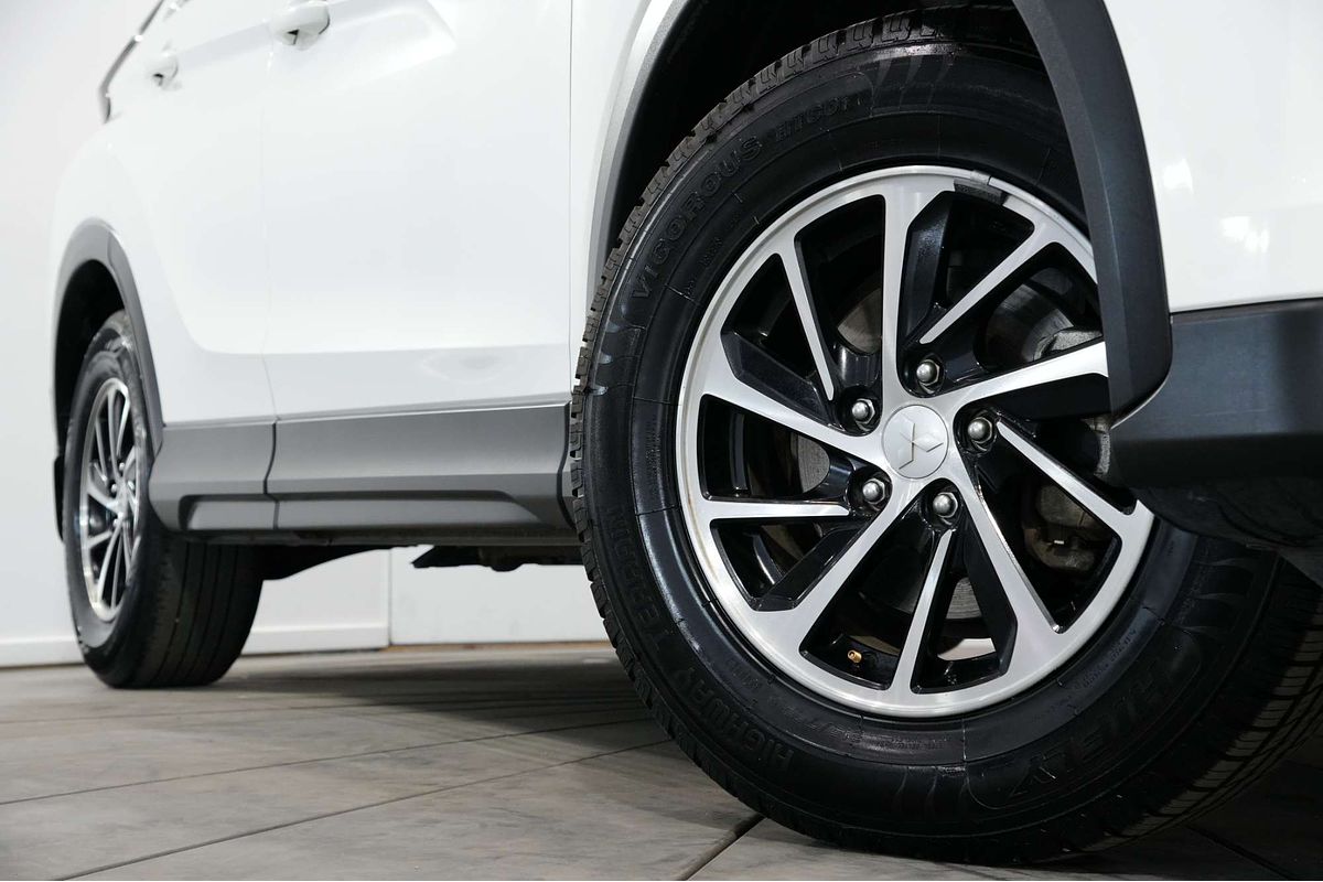 2023 Mitsubishi Eclipse Cross ES YB