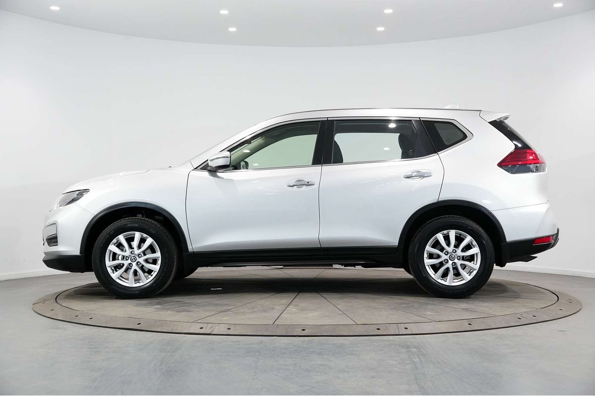 2022 Nissan X-TRAIL ST T32