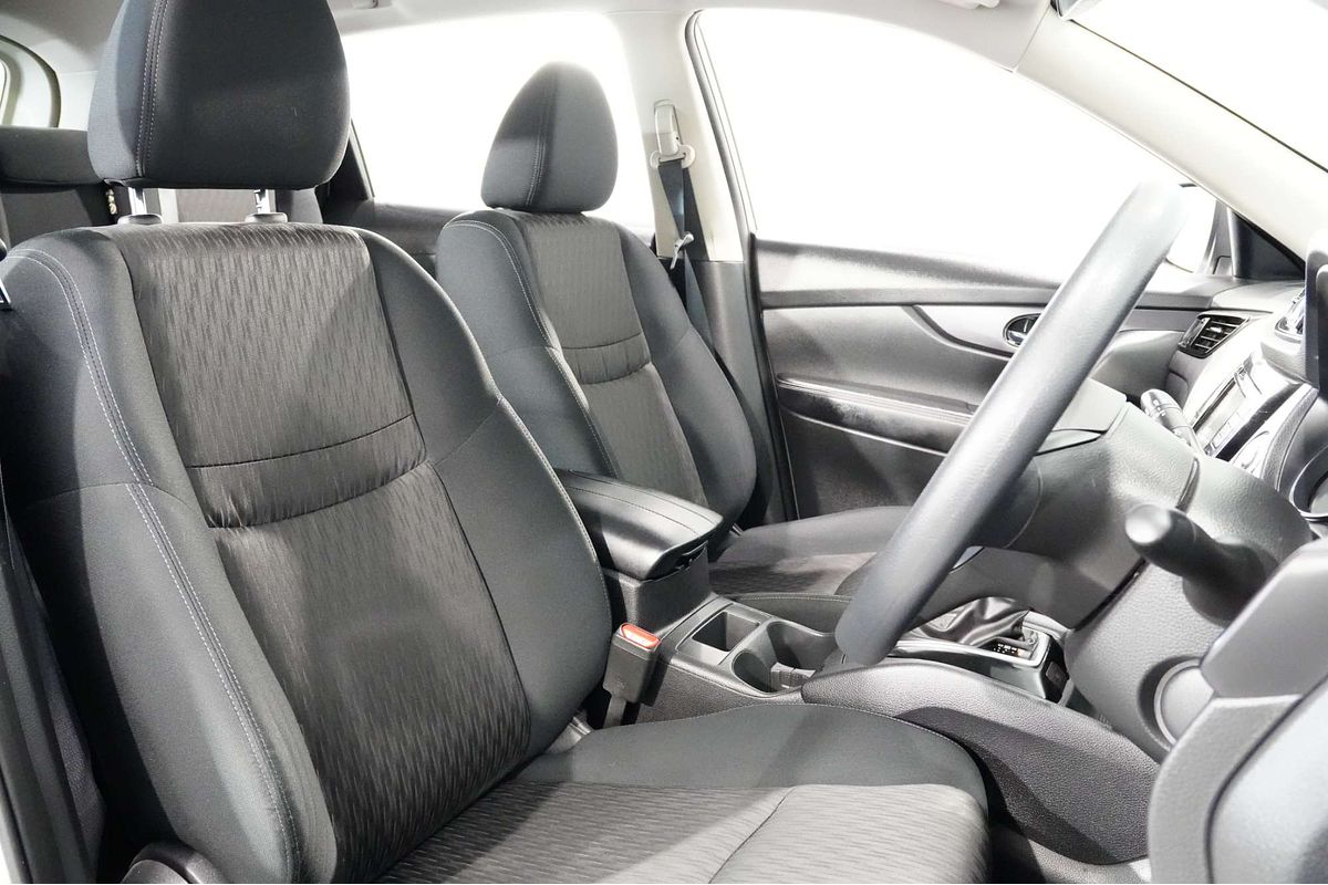 2022 Nissan X-TRAIL ST T32