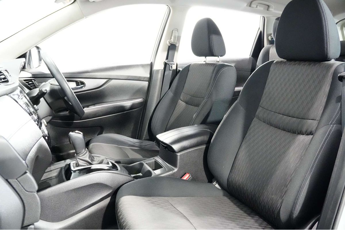 2022 Nissan X-TRAIL ST T32