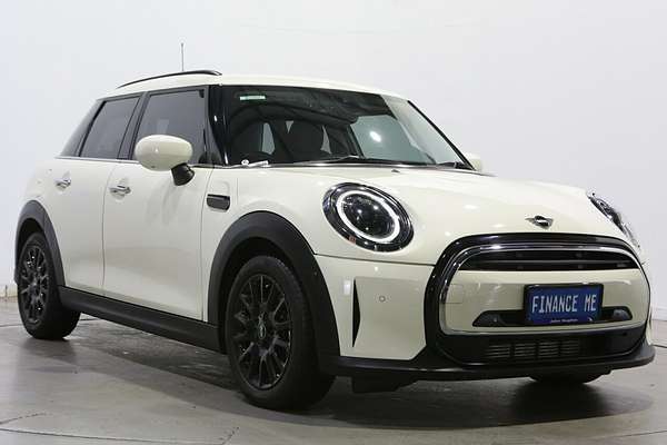 2021 MINI Hatch Cooper Classic F55 LCI