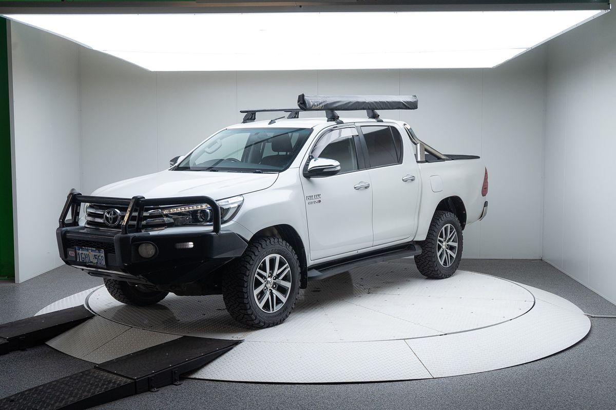 2017 Toyota Hilux SR5 GUN126R 4X4