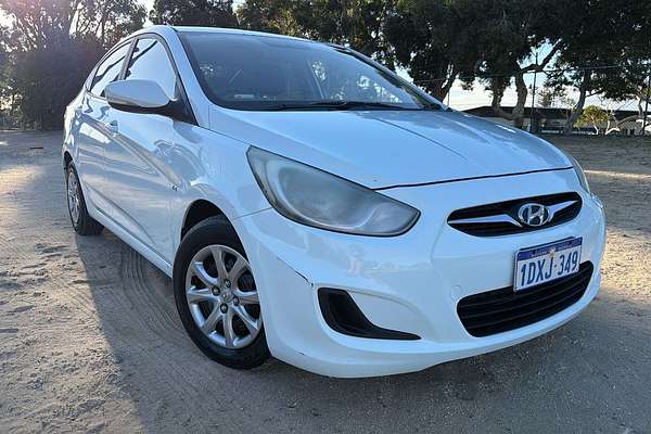 2012 Hyundai Accent Active RB