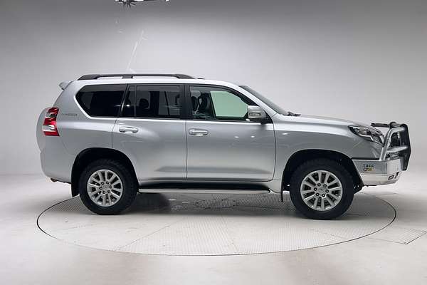 2016 Toyota Landcruiser Prado VX GDJ150R thumb-8