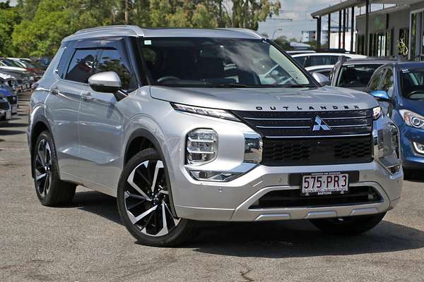 2023 Mitsubishi Outlander Exceed ZM