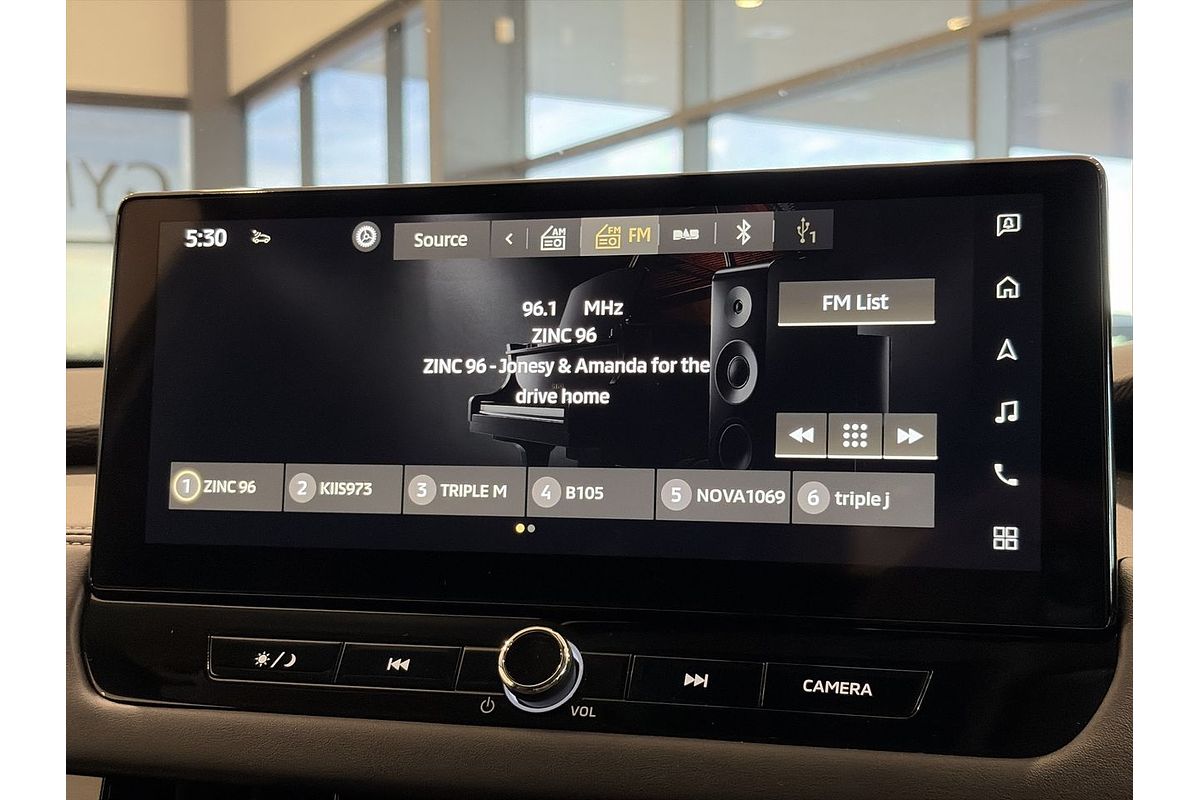 2025 Mitsubishi Outlander Exceed ZM