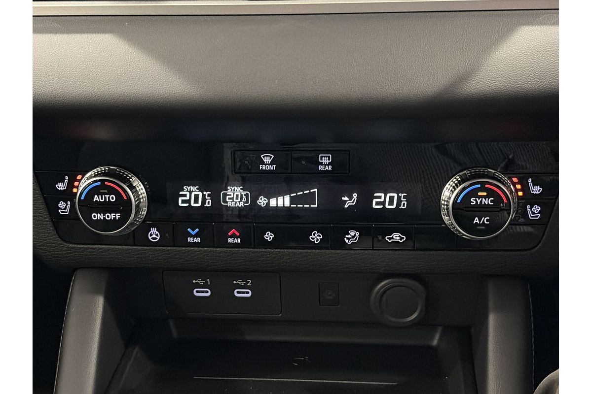 2025 Mitsubishi Outlander Exceed ZM