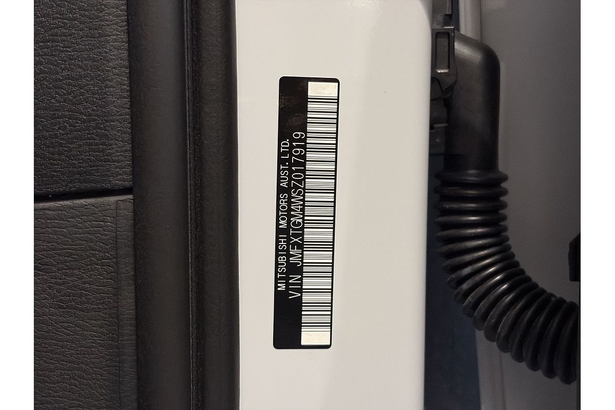 2025 Mitsubishi Outlander Exceed ZM