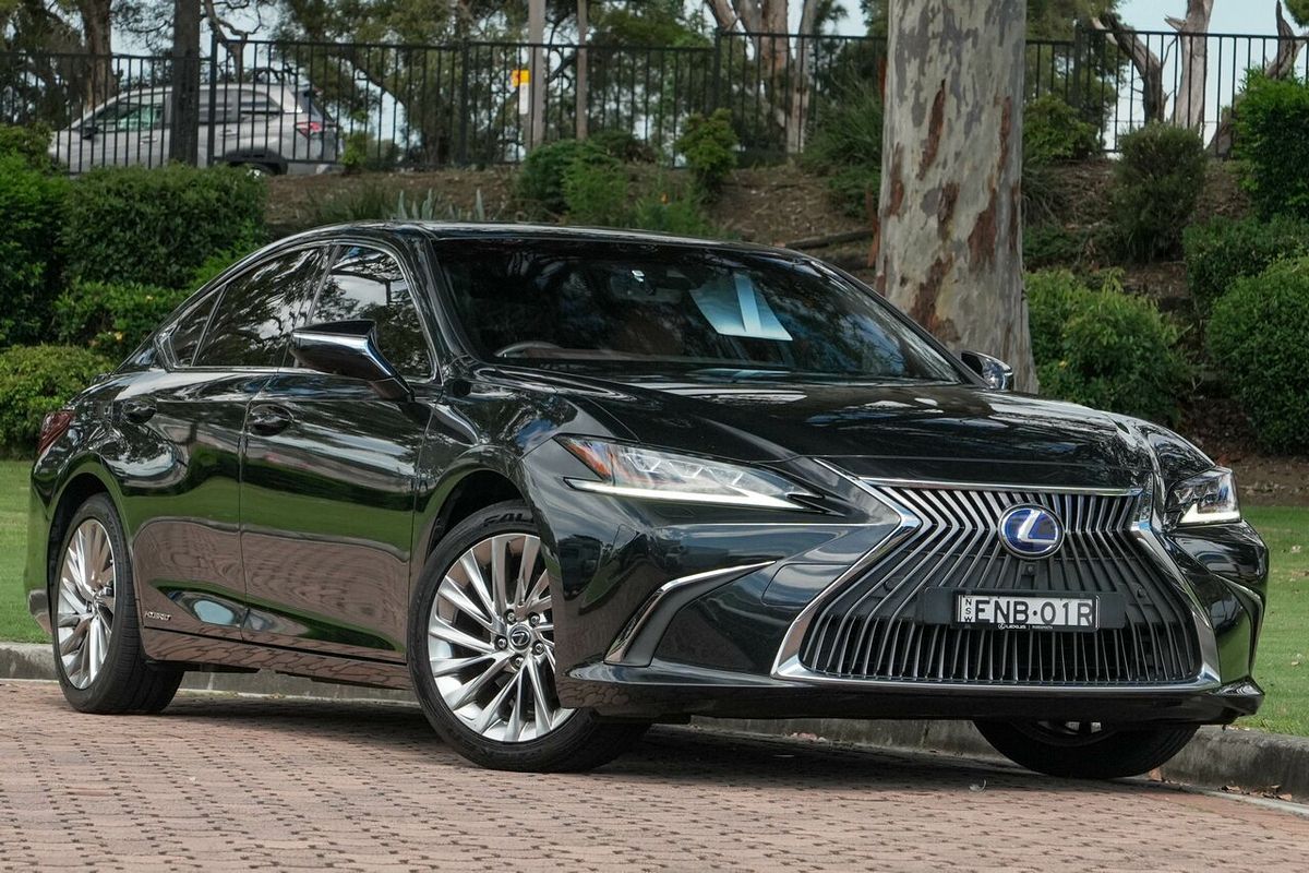 2020 Lexus ES ES300h Sports Luxury AXZH10R