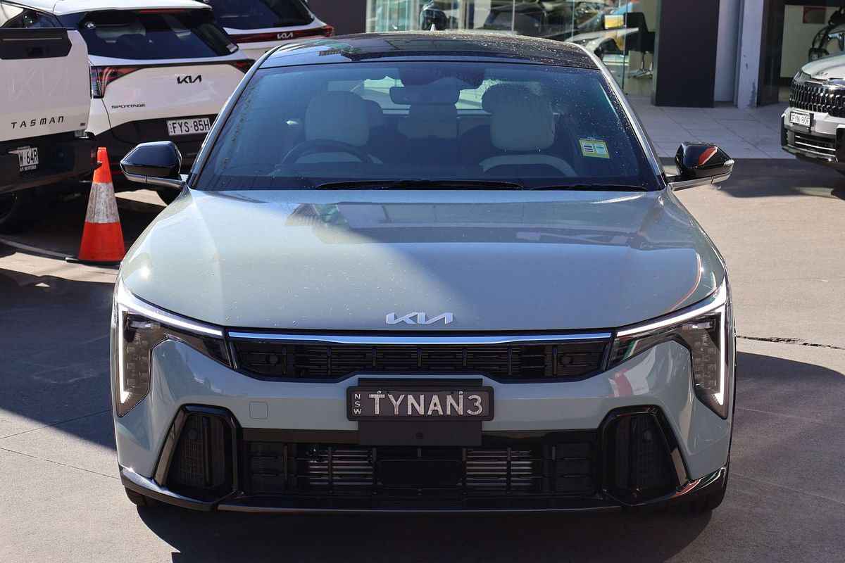 2025 Kia K4 GT-Line CL4m