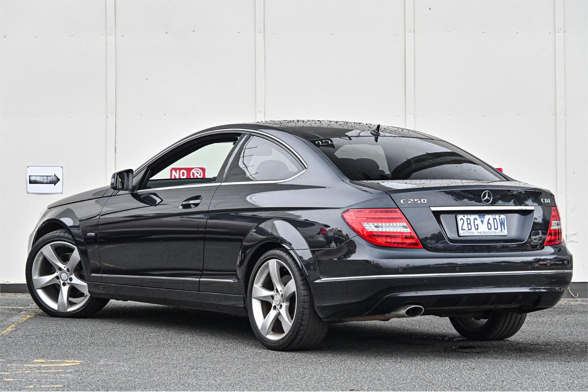 2011 Mercedes-Benz C-Class C250 CDI BlueEFFICIENCY C204