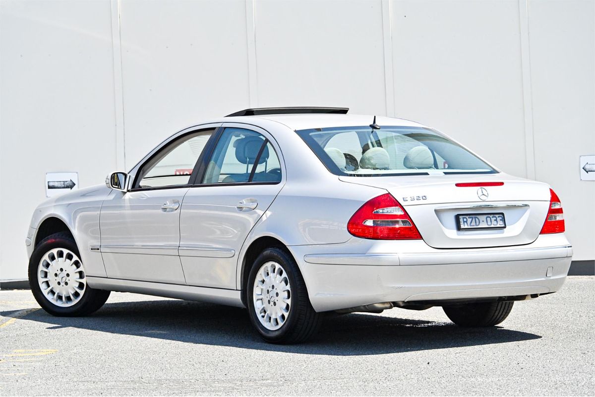 2002 Mercedes-Benz E-Class E320 Elegance W211