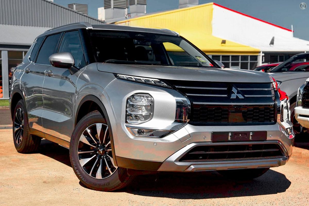 2026 Mitsubishi Outlander LS ZM