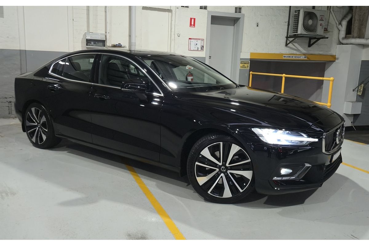 2023 Volvo S60 Ultimate B5 Bright