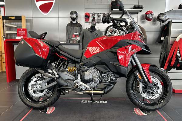2026 Ducati MULTISTRADA V2S TRAVEL