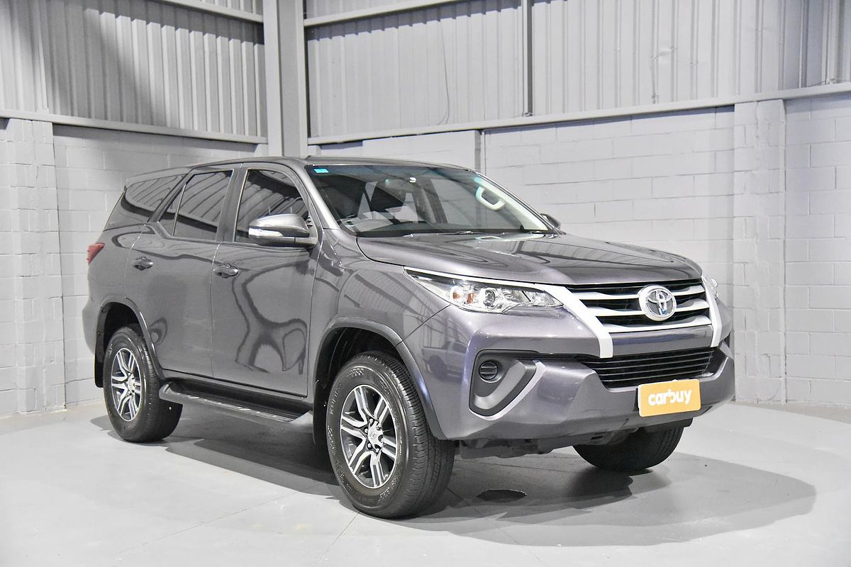 2015 Toyota Fortuner GX GUN156R