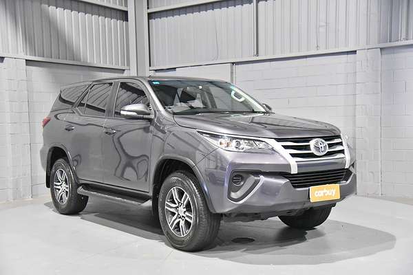2015 Toyota Fortuner GX GUN156R