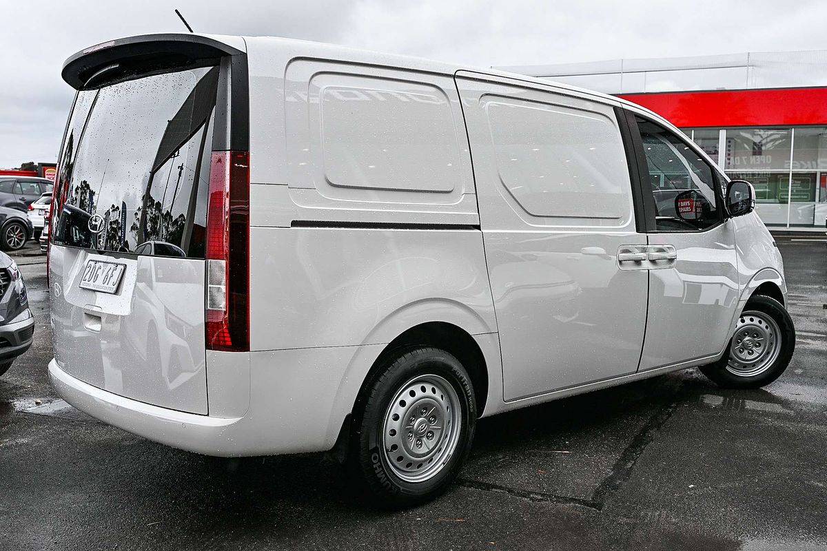 2024 Hyundai STARIA LOAD US4.V2