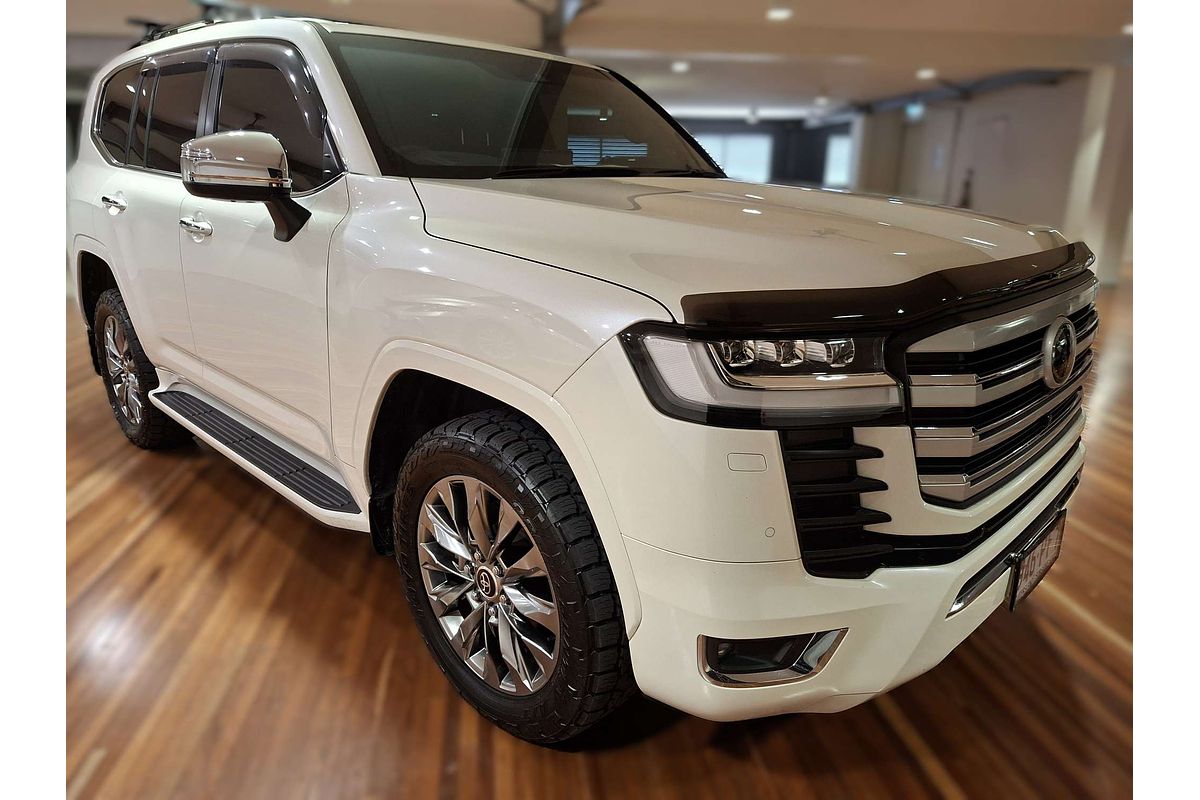 2023 Toyota Landcruiser Sahara ZX FJA300R