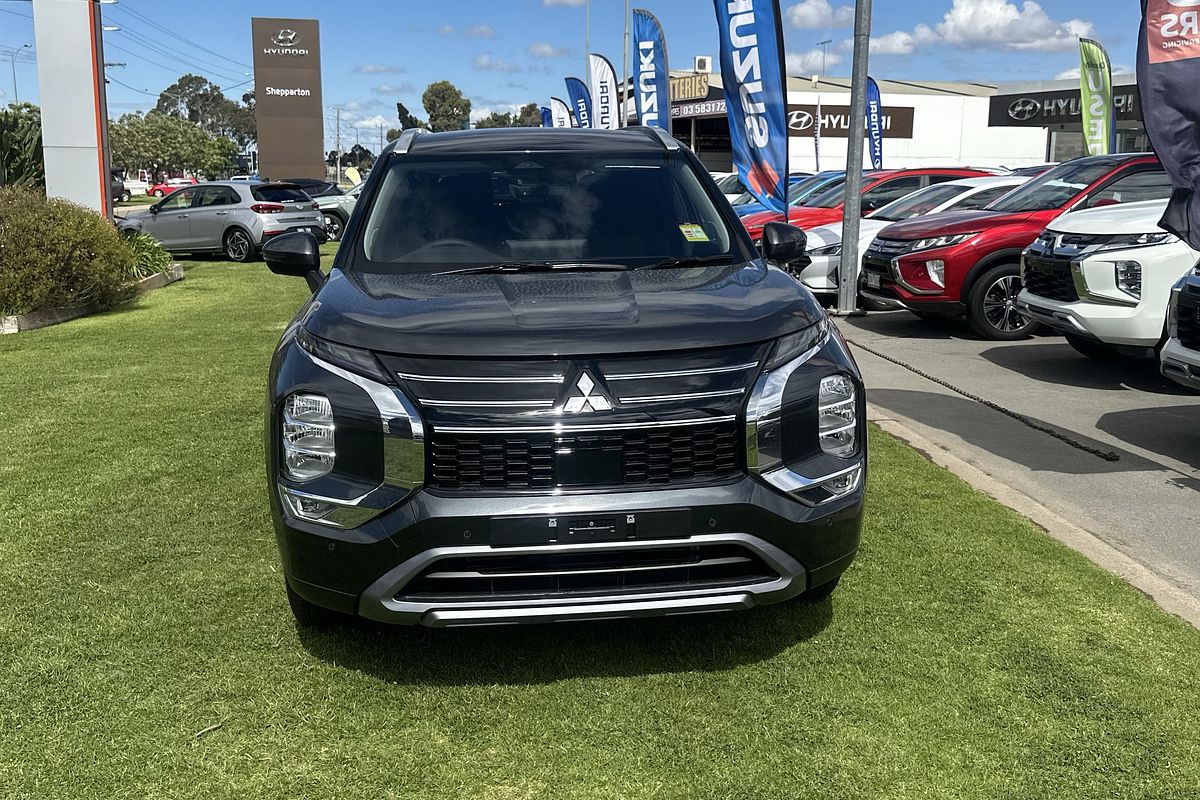 2025 Mitsubishi Outlander LS ZM