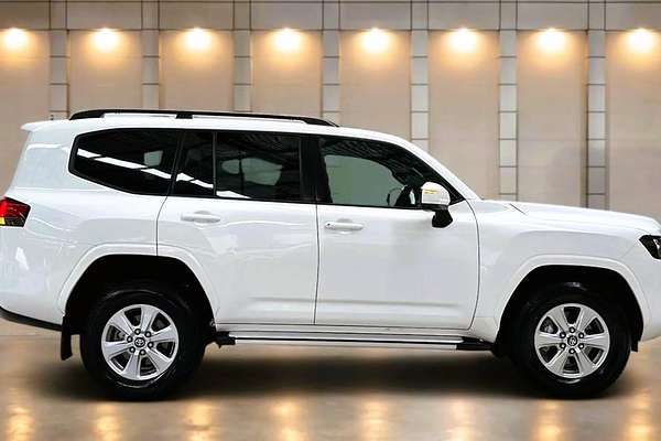 2024 Toyota Landcruiser GXL FJA300R