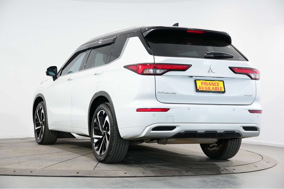 2023 Mitsubishi Outlander Exceed Tourer ZM