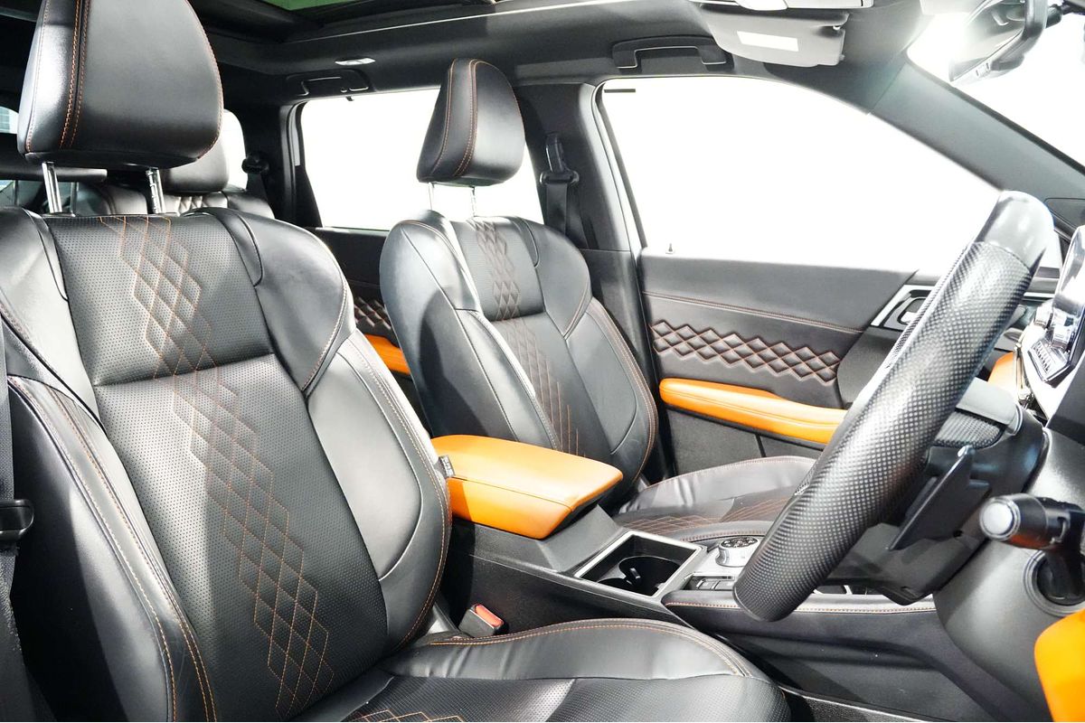 2023 Mitsubishi Outlander Exceed Tourer ZM