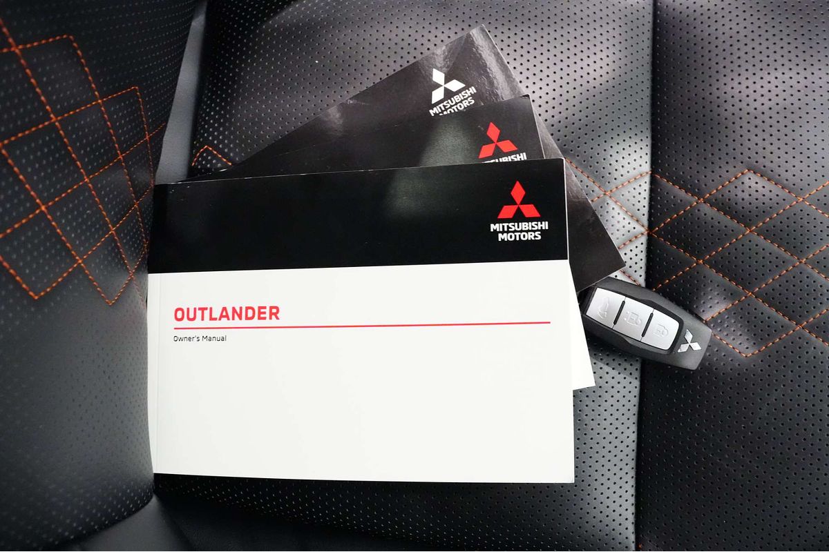 2023 Mitsubishi Outlander Exceed Tourer ZM