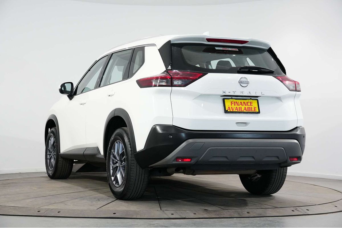 2024 Nissan X-TRAIL ST T33