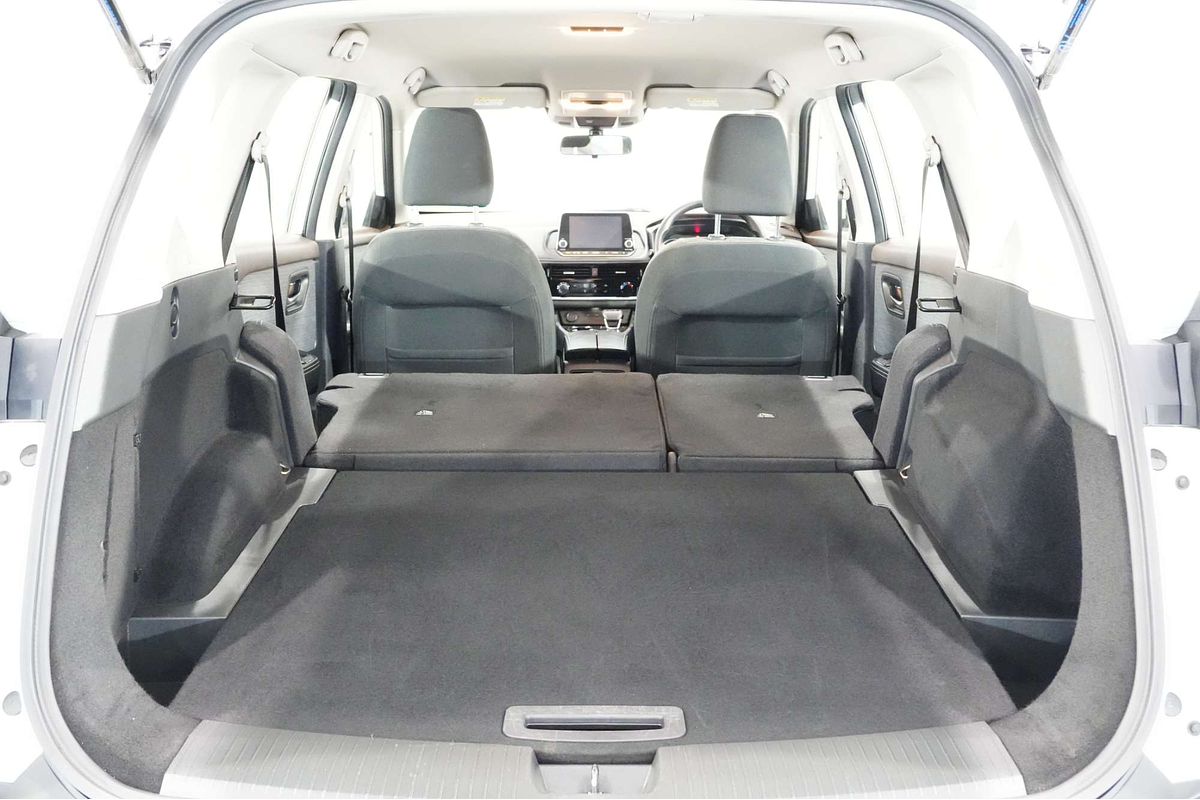 2024 Nissan X-TRAIL ST T33