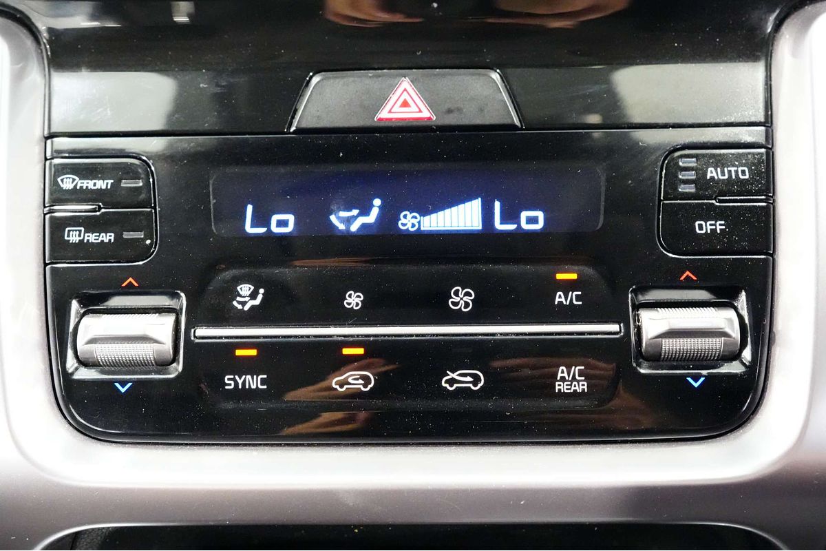 2022 Kia Sorento Sport MQ4