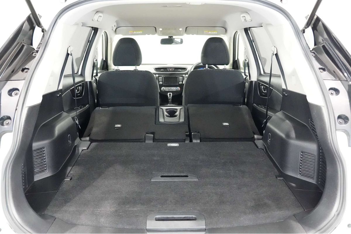2022 Nissan X-TRAIL ST T32