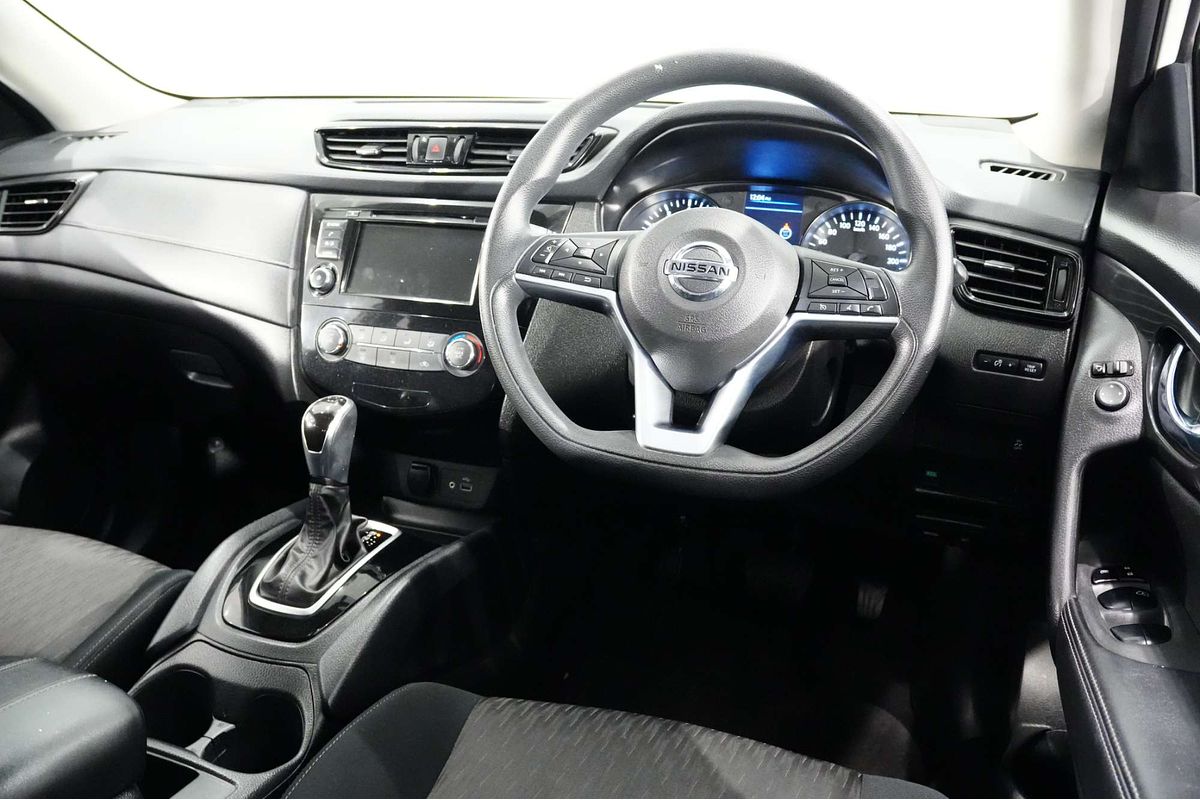 2022 Nissan X-TRAIL ST T32
