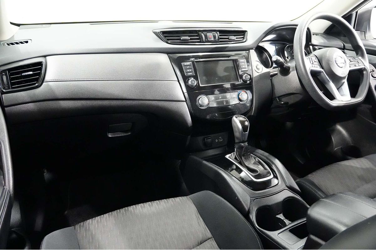 2022 Nissan X-TRAIL ST T32