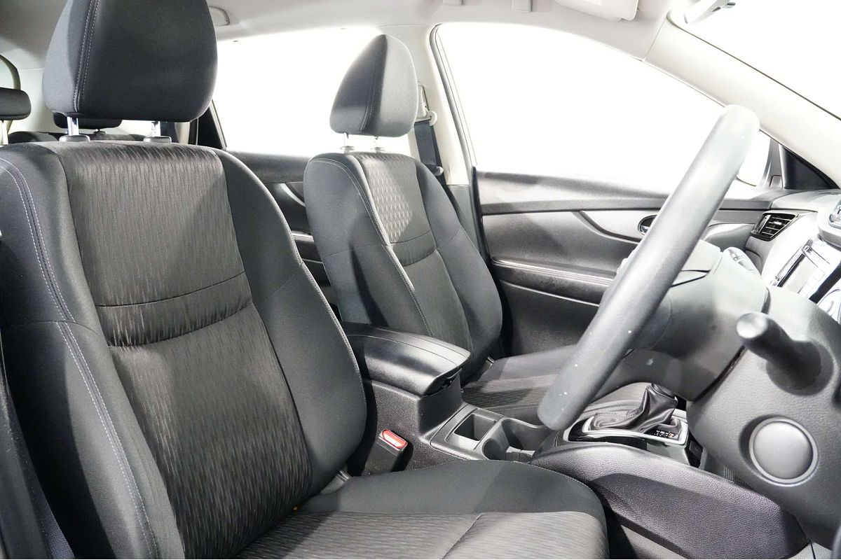 2022 Nissan X-TRAIL ST T32