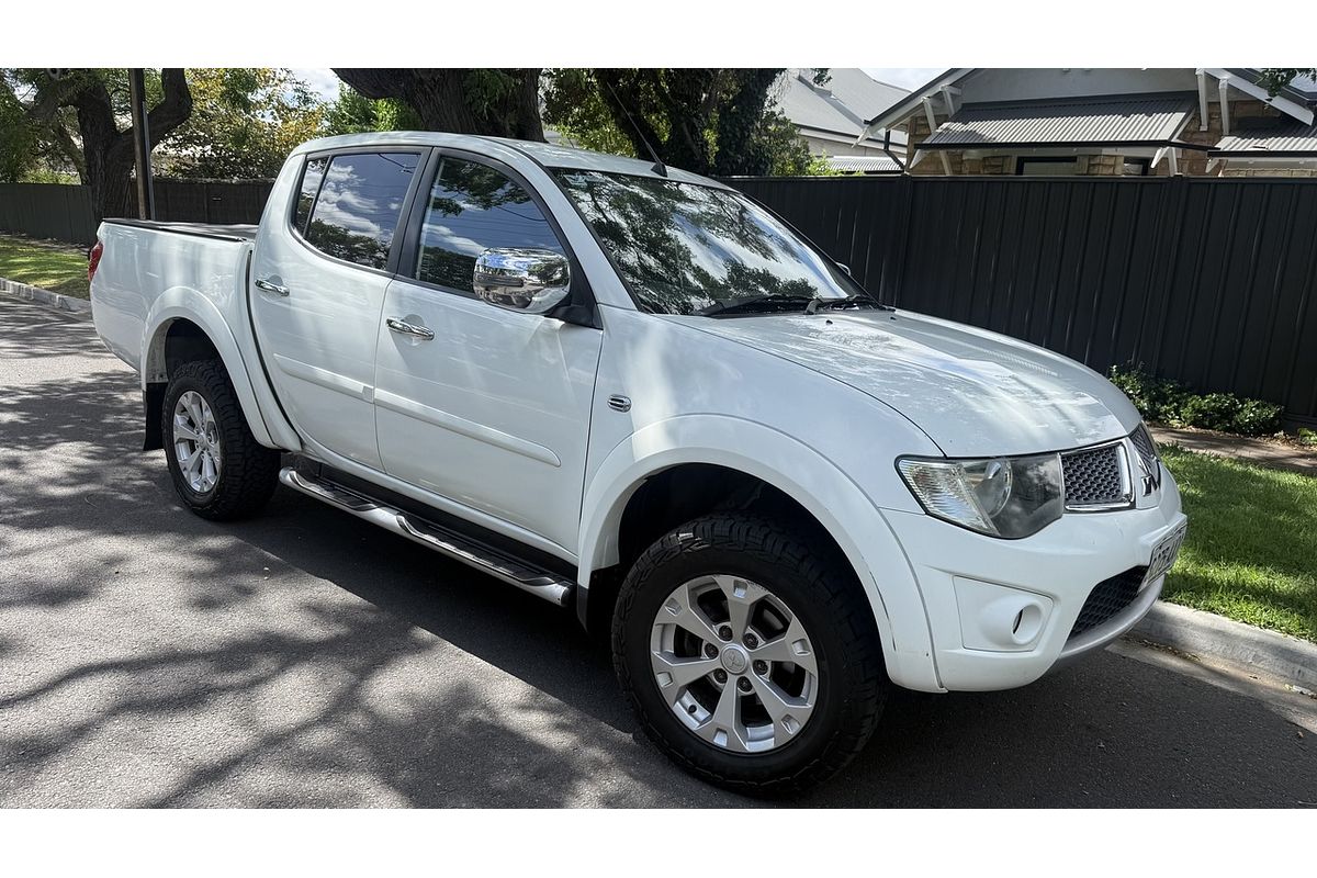 2013 Mitsubishi Triton GLX-R MN 4X4