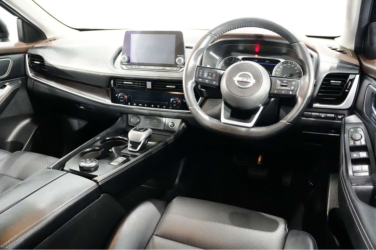 2023 Nissan X-TRAIL ST-L T33