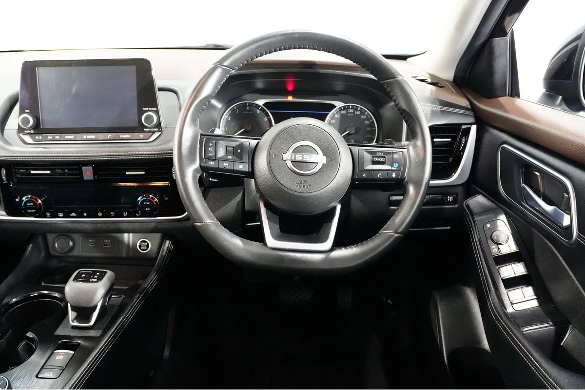 2023 Nissan X-TRAIL ST-L T33