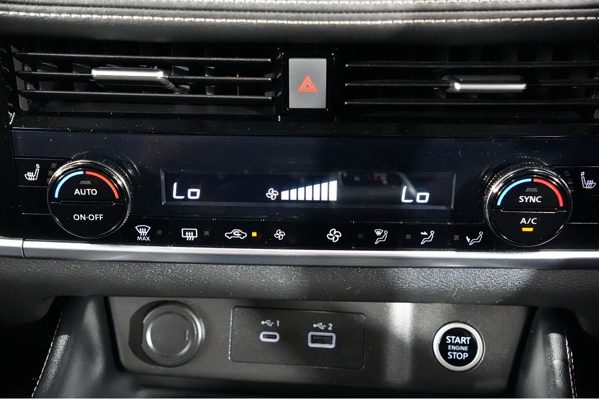 2023 Nissan X-TRAIL ST-L T33