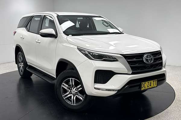 2021 Toyota Fortuner GX GUN156R