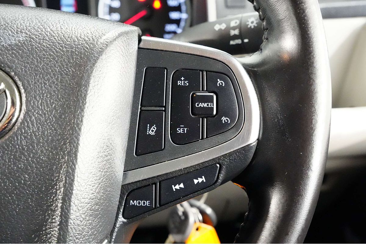 2022 Toyota Hiace GDH300R LWB