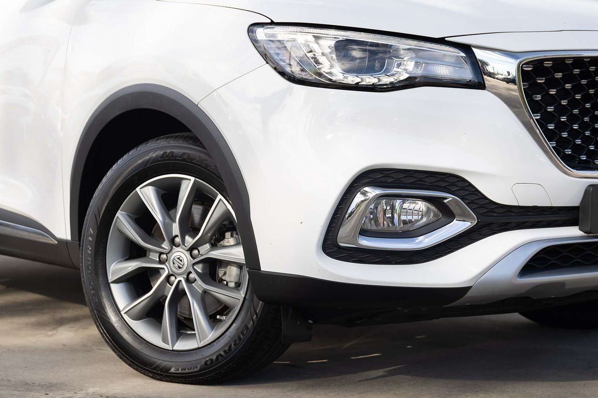 2024 MG HS Vibe SAS23