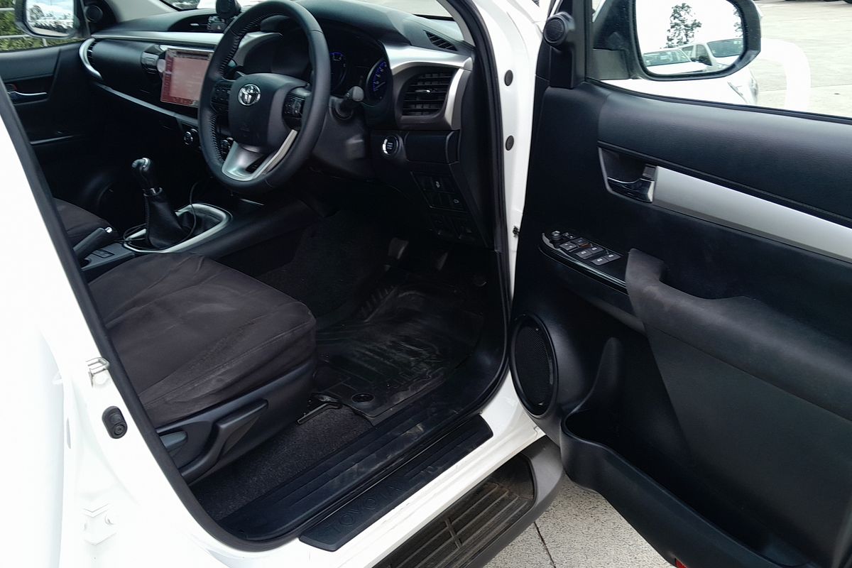 2019 Toyota Hilux SR5 GUN126R 4X4