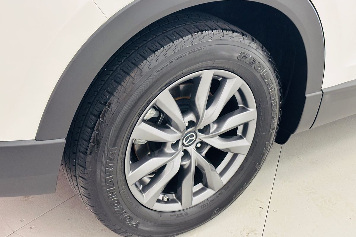 Mazda  M 6AUTO TOURING FWD